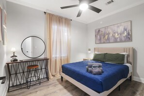 Room - Entire Modern House, 5 blocks 2 French Qrtr & Jazz (New Orleans)
