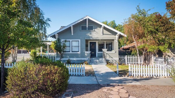 Poe House By Avantstay 1916 Craftsman Downtown Paso - Allegretto Vineyard Resort Paso Robles, Paso Robles