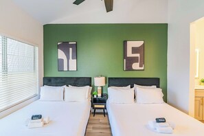 2 quartos, ferros/tábuas de passar roupa, Wi-Fi, roupa de cama