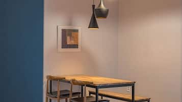 Family Suite, Mountain View | Dining
