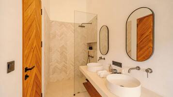Villa | Badezimmer