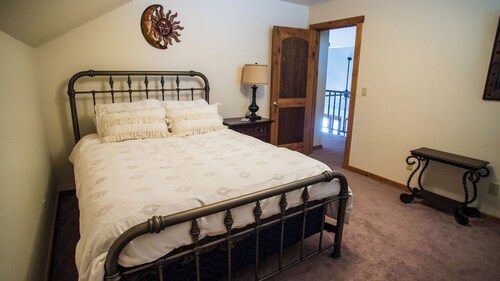 Hacienda in Solitude Vineyard by Avantstay Vineyard Views + Patio Paso Robles