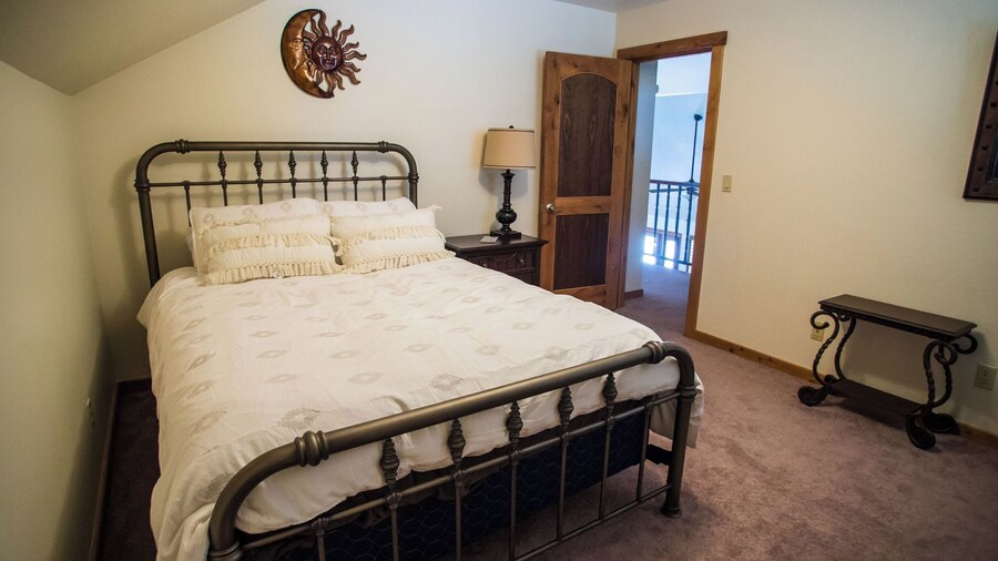 Hacienda in Solitude Vineyard by Avantstay Vineyard Views + Patio Paso Robles
