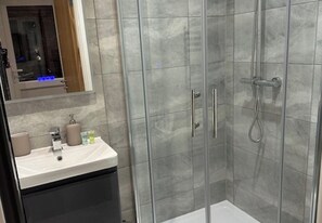Shower, towels