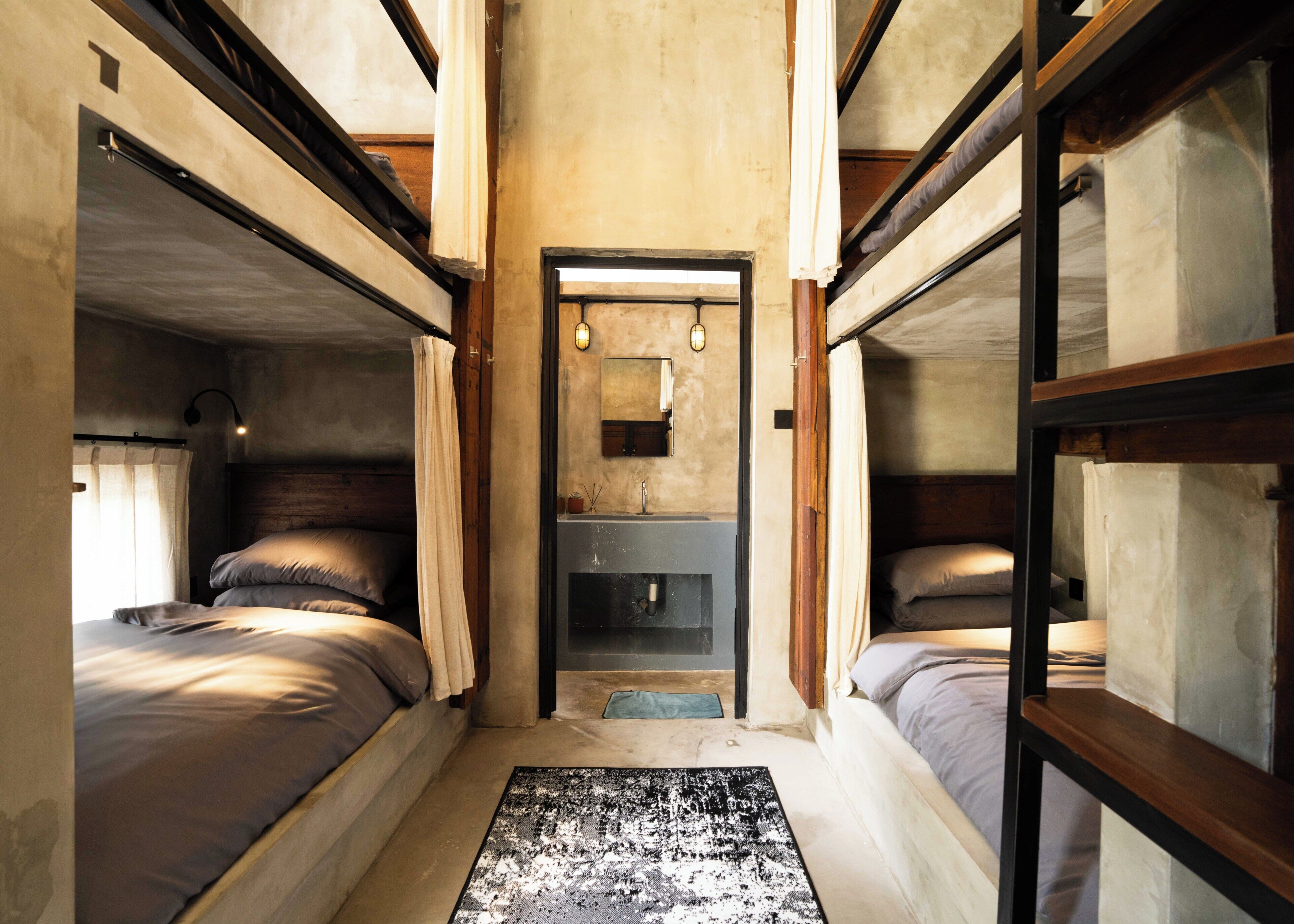 Dormitorio compartido Confort, no fumadores | Wifi gratis y ropa de cama