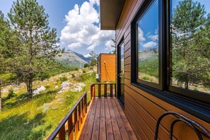 House | 1 bedroom - Alpine Cabin Bog Nature Retreat (Shkrel)