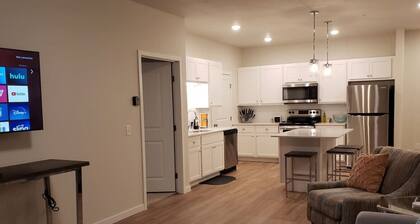 New 2 Bedroom w/ Heated Garage