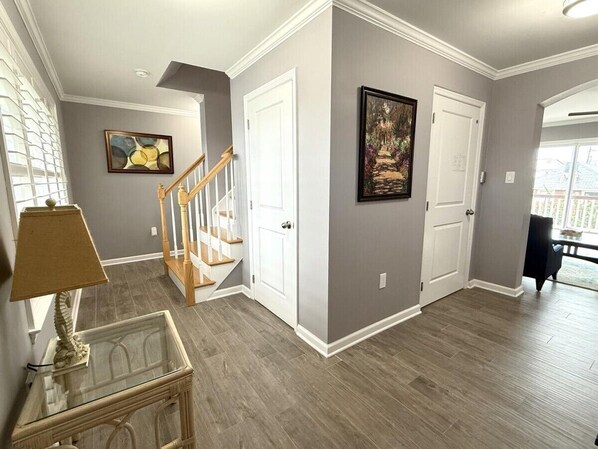 Interior - Private Pool , 1 Block to Beach , 2 Bedroom Suites , Lake Views , Outdoor Living (Point Pleasant Beach)