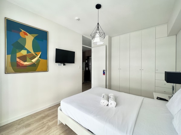 Departamento, 1 cama matrimonial | Cortinas blackout, tabla de planchar con plancha y wifi gratis