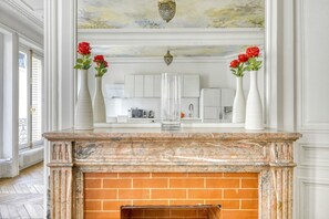 Private kitchen - GuestReady - Apt Spacious for 6-Galeries Lafayette (Paris 08 Élysée)