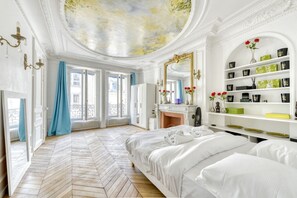 Room - GuestReady - Apt Spacious for 6-Galeries Lafayette (Paris 08 Élysée)