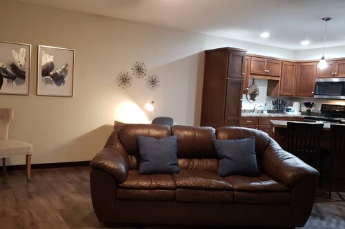Quiet Renovated Apartment.