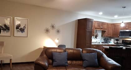 Quiet Renovated Apartment.