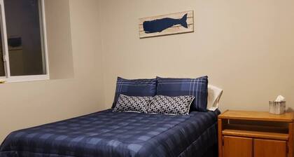 Quiet Renovated Apartment.