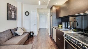 Private kitchen - 🌿|| Cozy+Stylish Suite ||🍄 PRIME Entertainment District @ Spadina & King West! (Toronto)