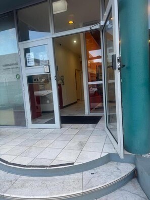 Imagen sin descripción, 2 de 23, botón