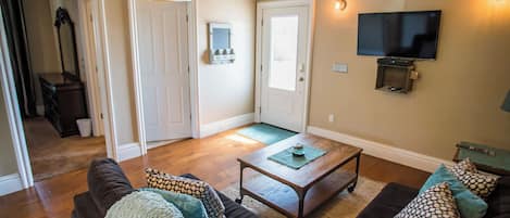 House (1 Bedroom) | Interior