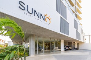 Exterior - Spectacular views, just steps from the beach! (La Boquilla)
