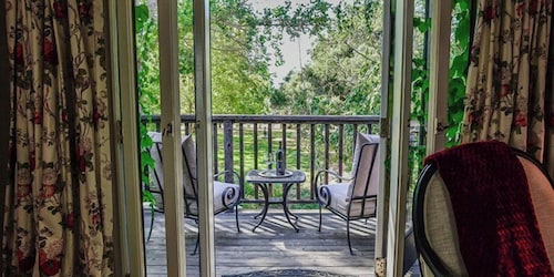 Orchard Hill Farm by Avantstay Vineyard Views + Fire Pit + BBQ Countryside Wine Country