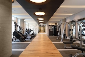 Fitness facility - Landing | Beautiful 1BD, Rooftop Lounge, Gym (Chevy Chase)
