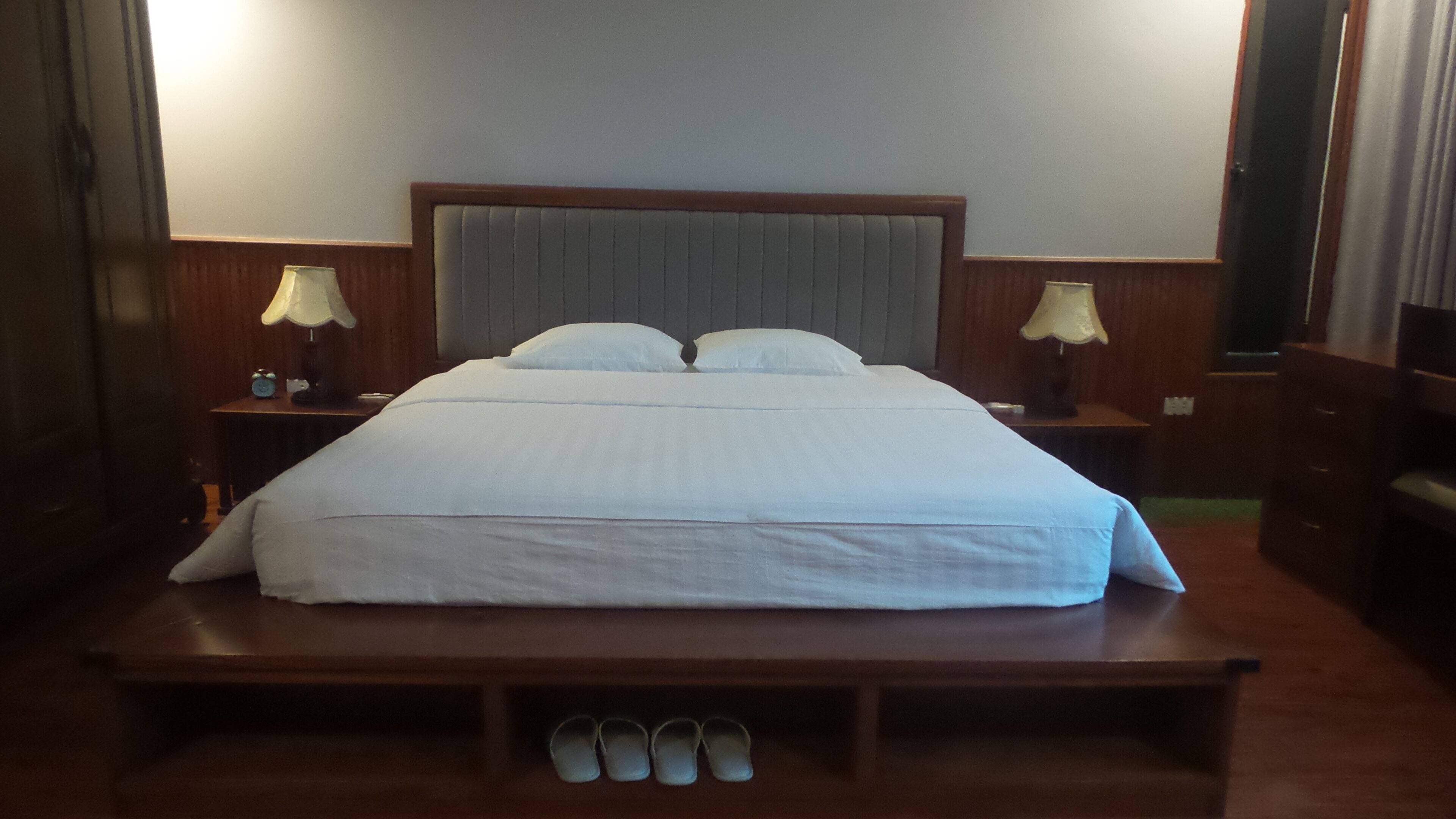 Chambre Deluxe double pour 1 personne, vue sur la ville | Coffre-fort, bureau, espace de travail pour ordinateurs portables