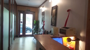 Lobby - SAKURA BUILDING HOTEL & RESTAURAND (PHUONG HAI HUONG)