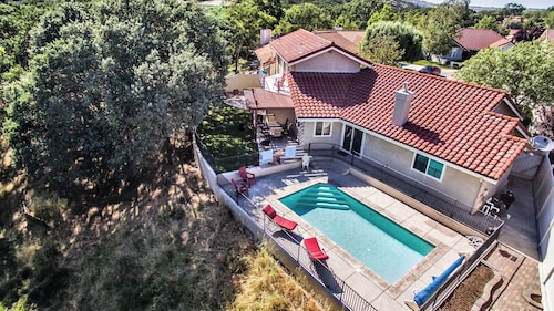 Candlewood Creek by Avantstay Pool + Fire Pit Quiet Paso Cul-de-sac