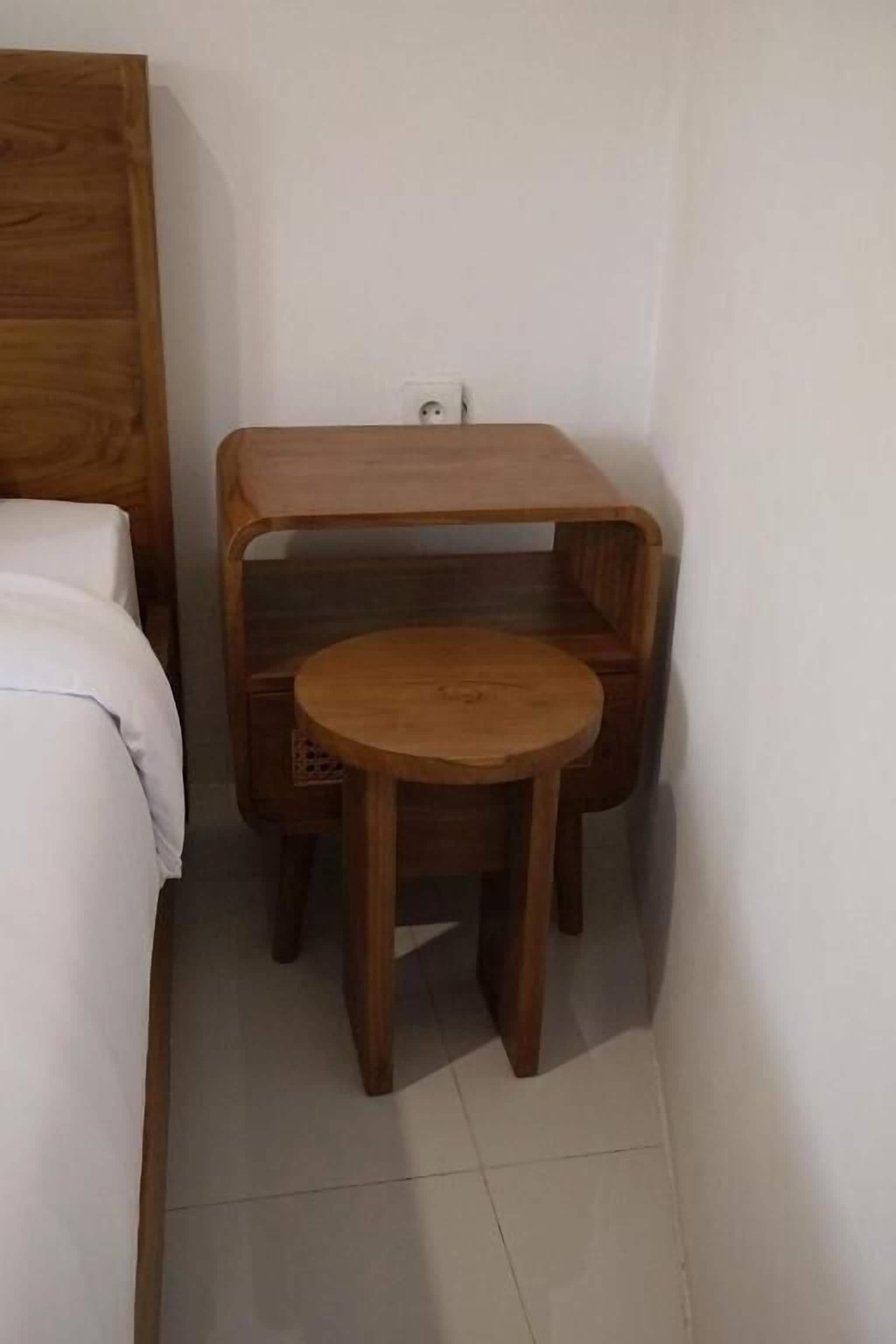 Habitación básica doble, 1 cama doble, no fumadores | Caja fuerte y espacio para trabajar con un portátil
