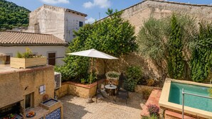 Terrace/patio - Lovely home in Capdepera with private swimming pool, can be inside or outside (Capdepera)