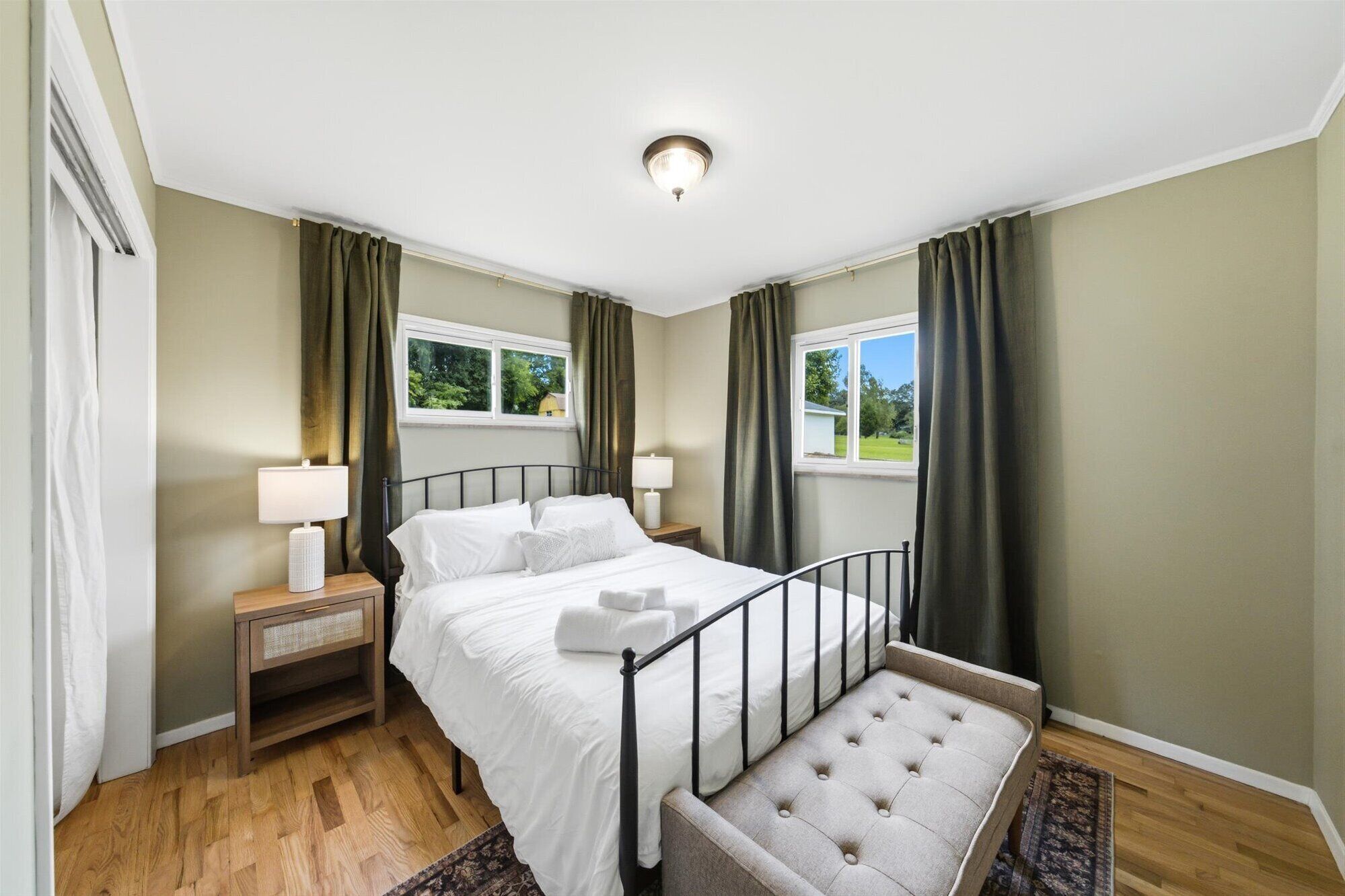 3 bedrooms, WiFi, bed sheets