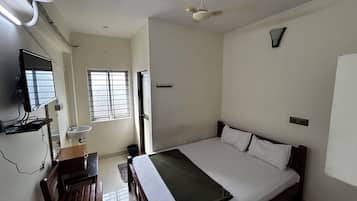 Standard Room | Free WiFi