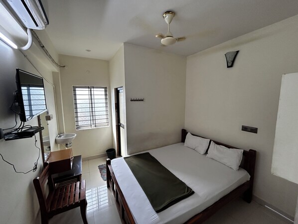 Standard Room | Free WiFi