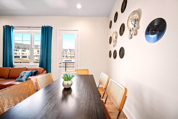 There's room for everyone at the table. Enjoy dinner, plan tomorrow's adventures, or settle in for cards and cocktails with the city just minutes away.