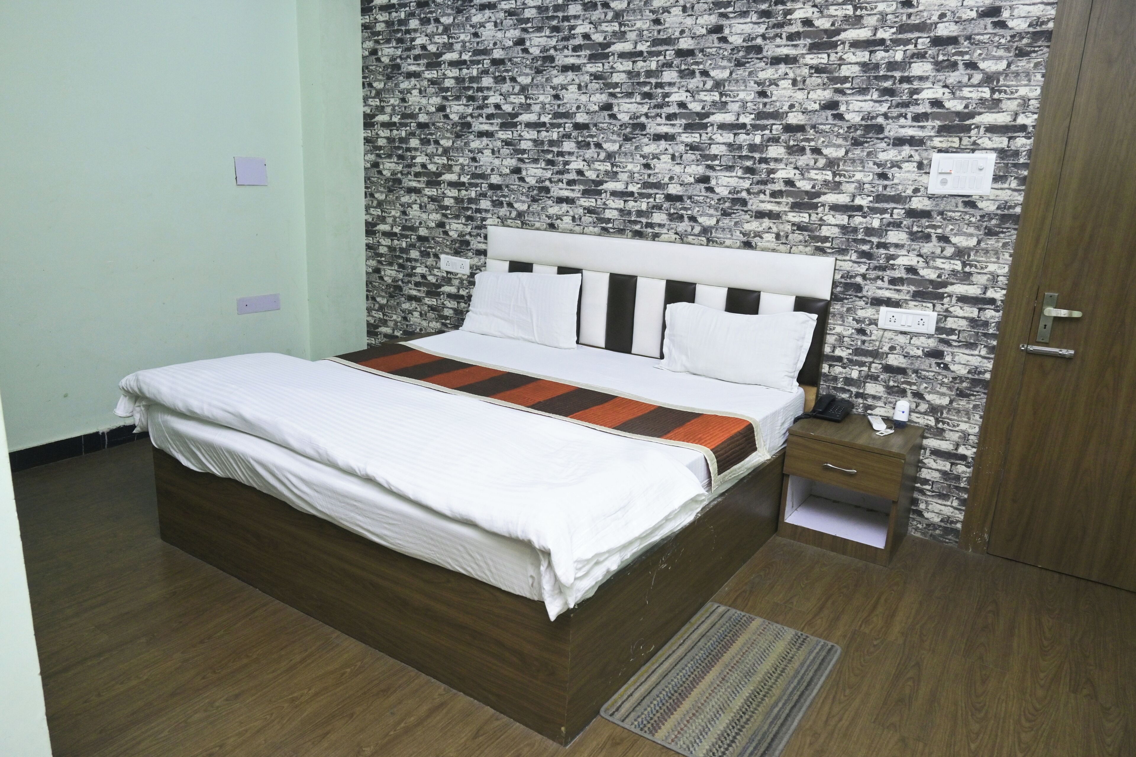 Basic Double Room