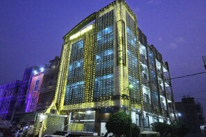Exterior - Uday Hotel (Sandila)
