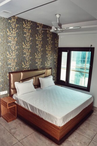 Uday Hotel
