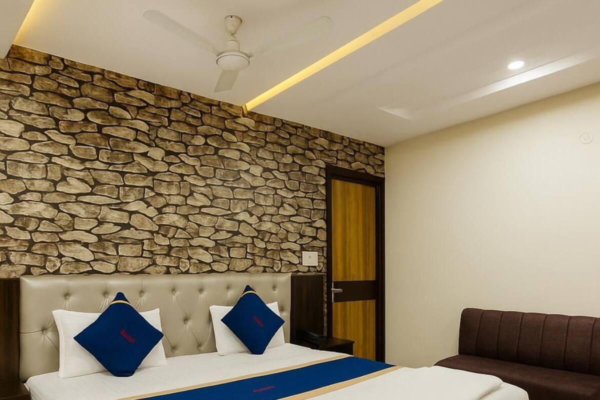 Royal Room | Meja, Wi-fi percuma 