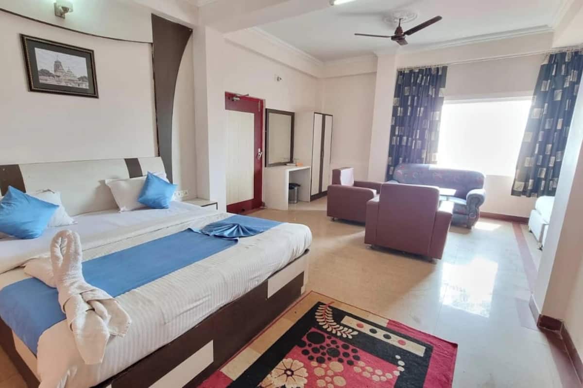 Quarto casal executivo, vista para a cidade | Escrivaninha, Wi-Fi de cortesia