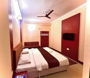 Deluxe Double Room, City View | Desk, WiFi (free) - Shubham Beach Hotel in Puri (Puri)