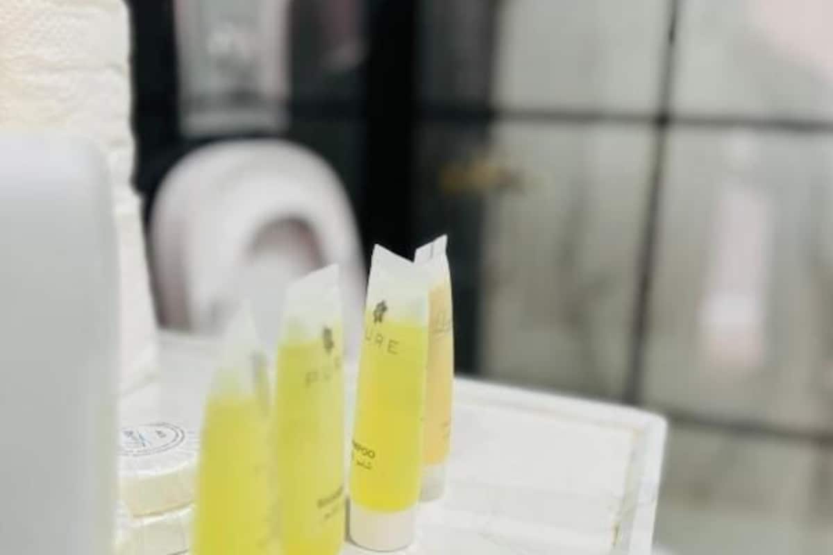 Bathroom amenities