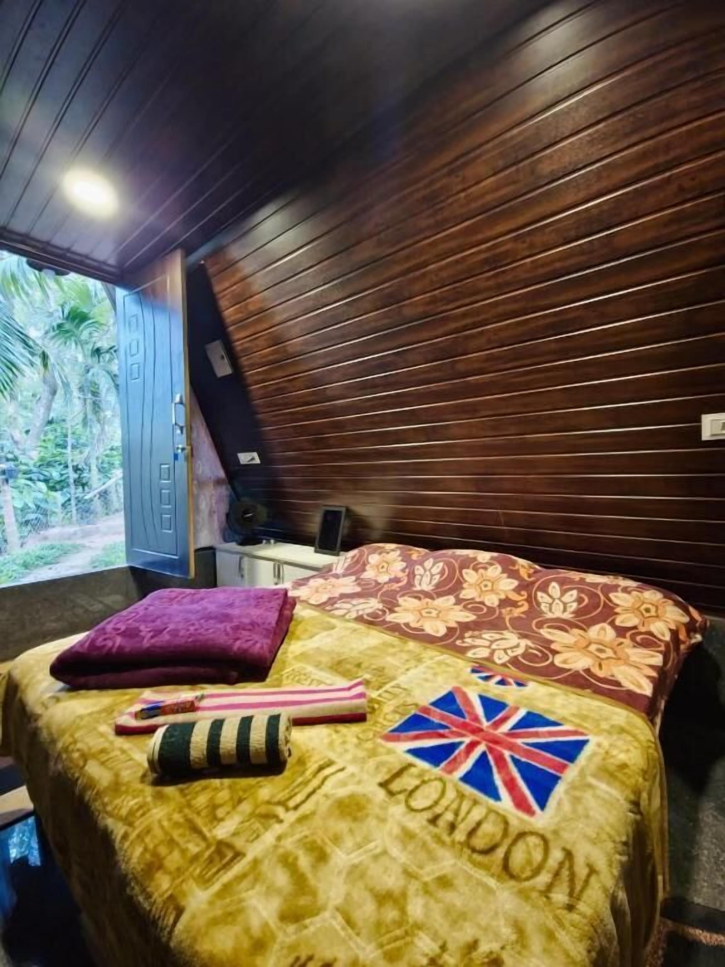 Vila standard, sacada, vista para o jardim | Wi-Fi de cortesia