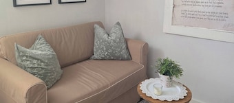 Small Cozy Basement Apartment