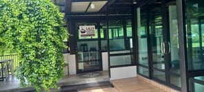 Exterior detail - Lilly Home (Khaem Son)