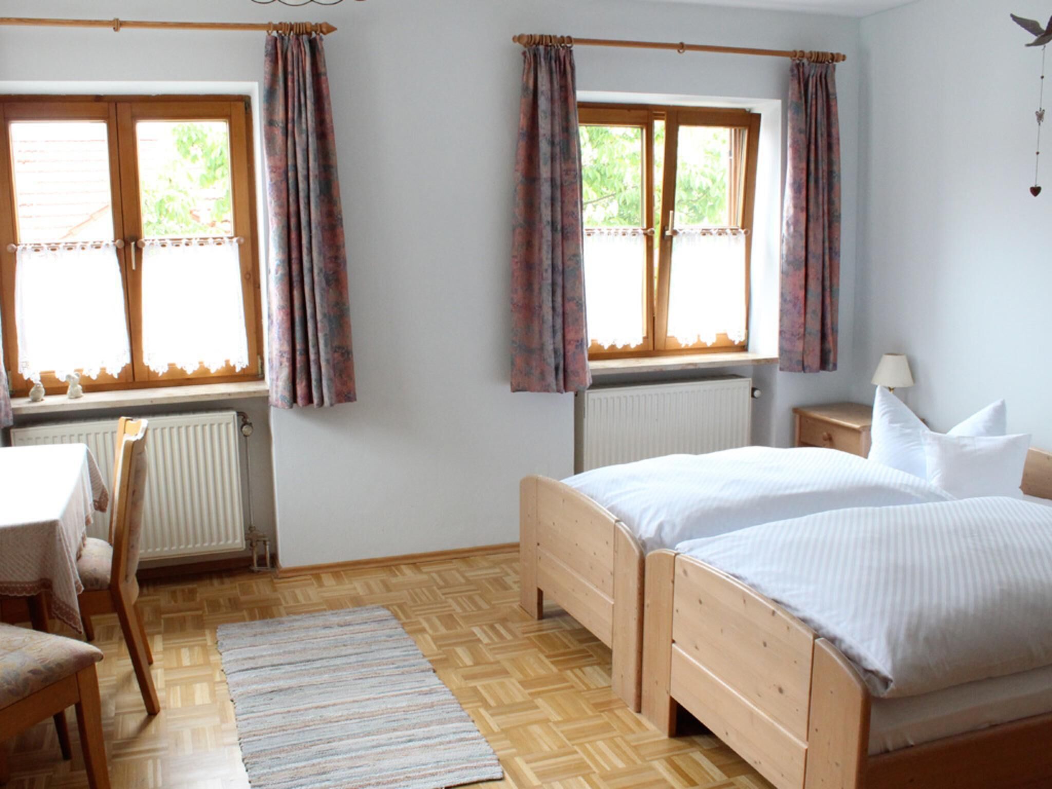 Twin Room | Desk, free WiFi