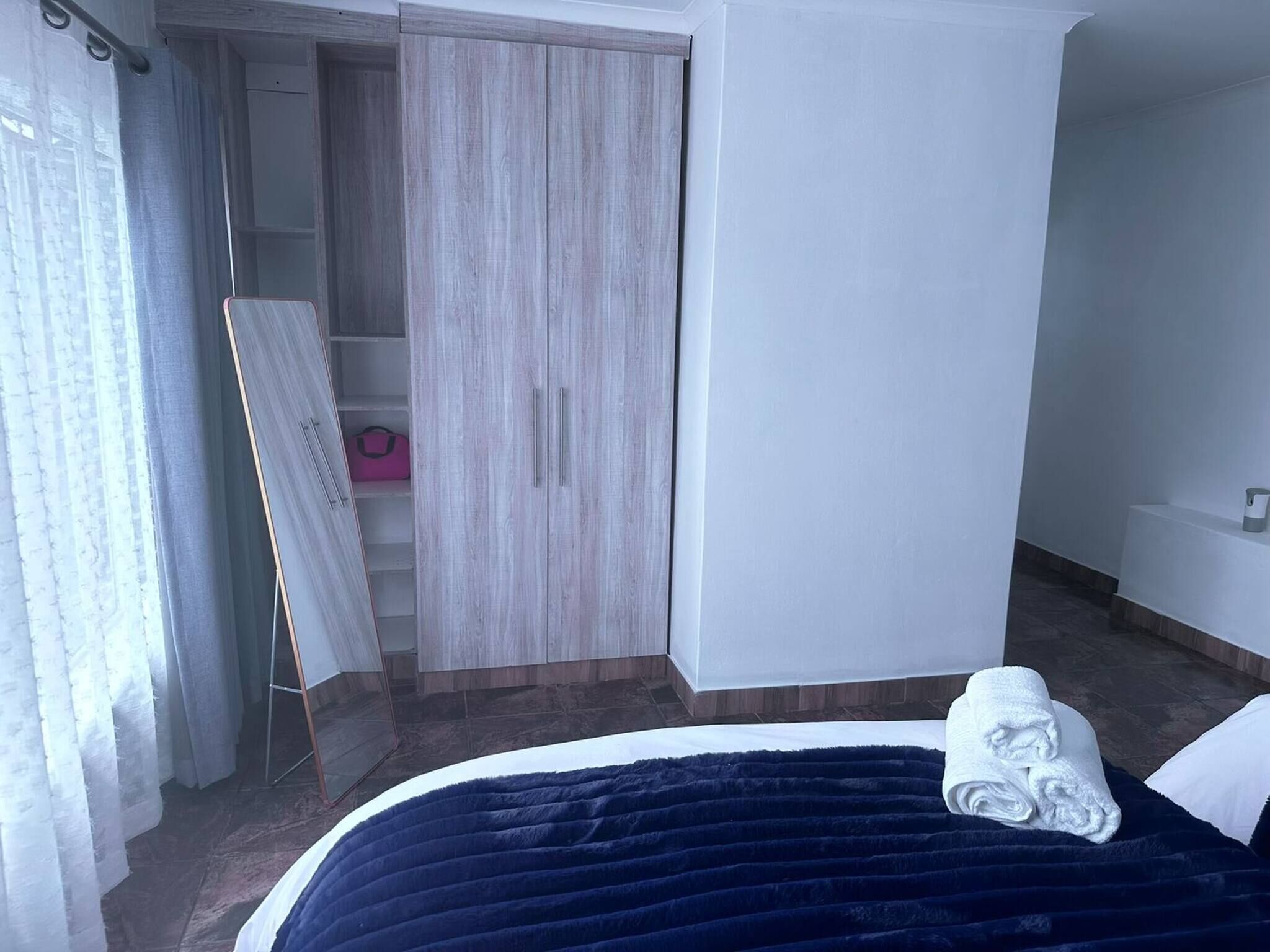 1 bedroom, iron/ironing board, internet, bed sheets