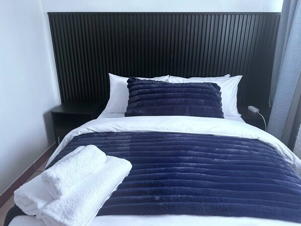 Room - Private Holiday Apartment in Roodepoort - Comfort & Convenience (Roodepoort)