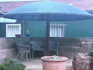 Terrace/patio - Private Holiday Apartment in Roodepoort - Comfort & Convenience (Roodepoort)