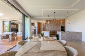 Dining - Vrbo Property (Nice)