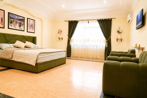 Room - Benacerraf 4 (Tangier)