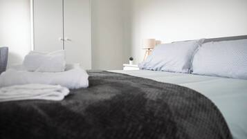 2 bedrooms, iron/ironing board, WiFi, bed sheets